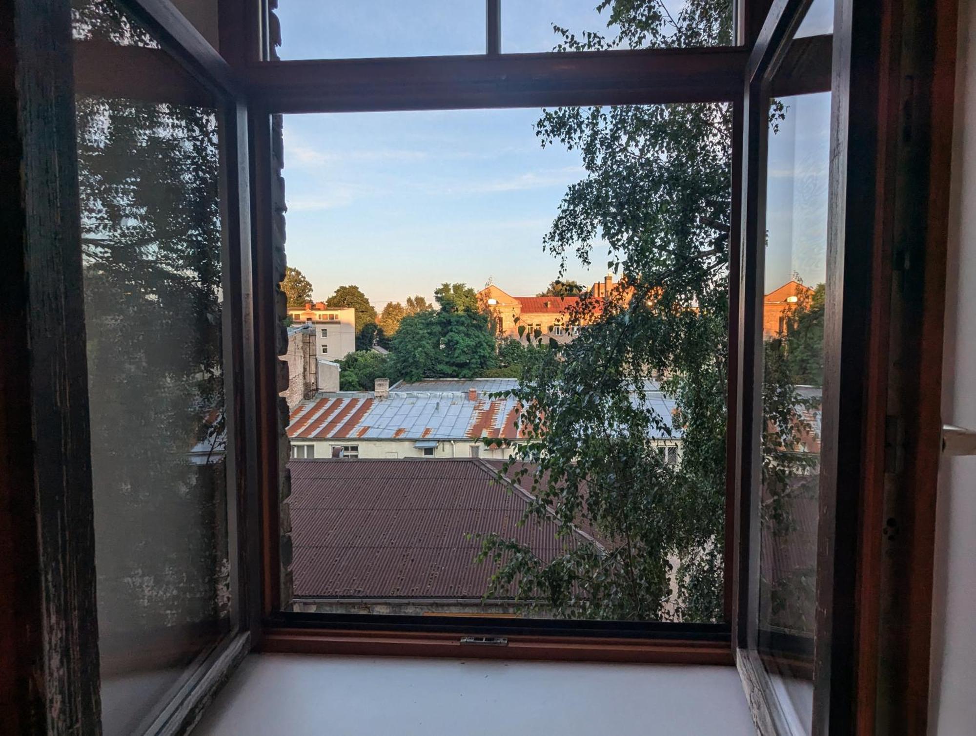 Huoneisto Midcentury Modern, Quiet, 40m With Bath *